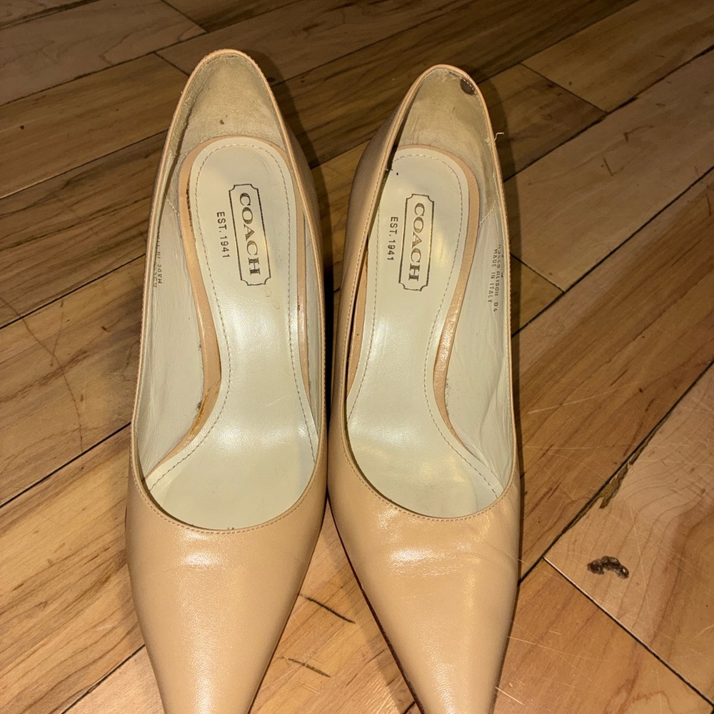 Coach Women's Beige Leather Heels
